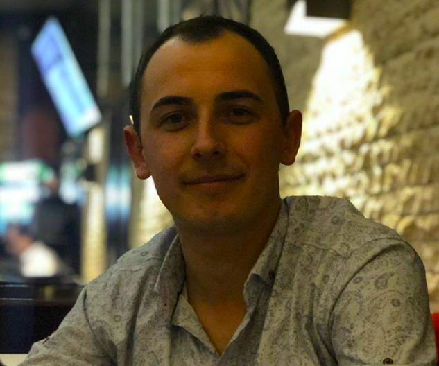 "UVEK ĆU TE VOLETI, NEĆU TE NIKADA ZABORAVITI" Tošina žena se emotivnim rečima oprostila od supruga (FOTO)