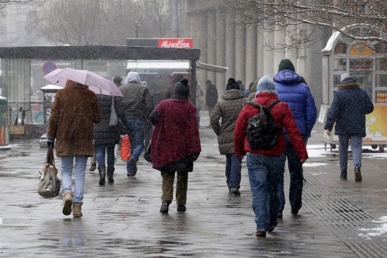 MRAZ I SUNCE SE BORE ZA PREVLAST! Saznajte kako će izgledati današnje vreme