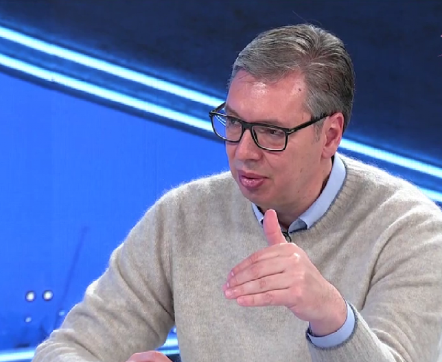 "KO STE VI DA STAVLJATE LISICE NA KAPIJE I ZAUZIMATE PROSTOR GDE LJUDI ŽELE DA RADE?" Vučić o napadima u Obrenovcu