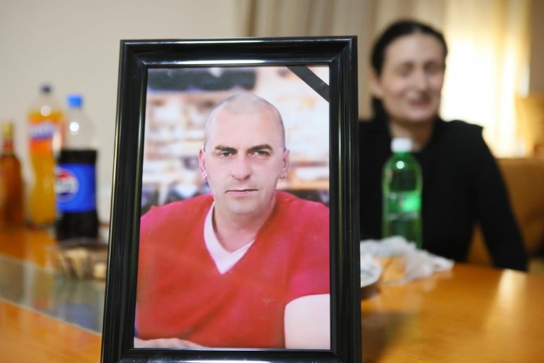 KADA SU GA VIDELI MRTVOG, ONI SU SE ONESVESTILI Žena preminulog vozača Hitne pomoći za Alo!