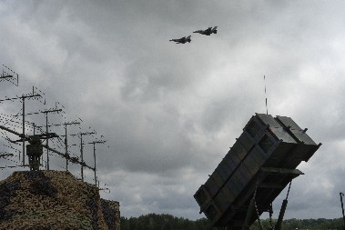DA LI JE RUSKI S-400 UPRAVO OBORIO AMERIČKI F-16? Dan nakon razgovora Putina i Trampa, obe strane za sada ĆUTE!