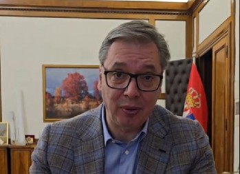 "AKO ME VIDITE SUTRA DA SE SMEJEM TO JE ZBOG NARA" Vučić objavio snimak na TikToku: Da mi je neko rekao da ću to da jedem ne bih mu verovao (VIDEO)
