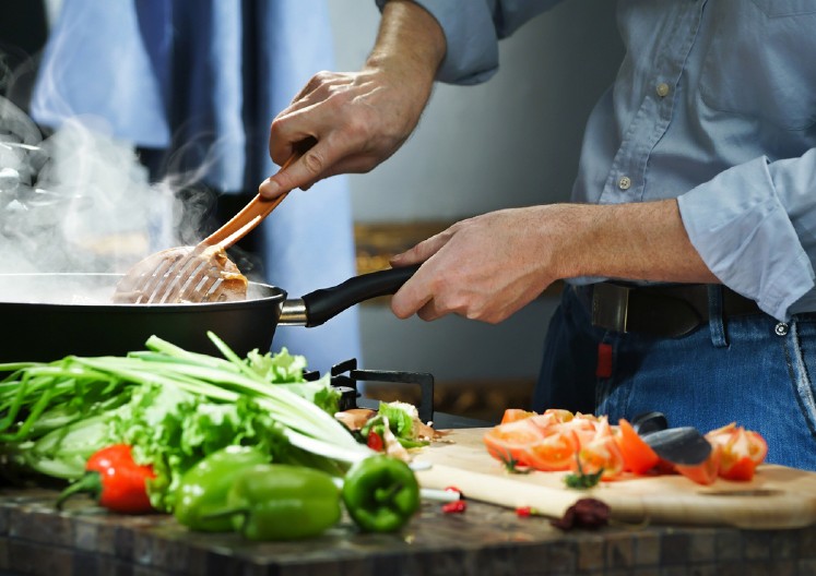 NAJZDRAVIJI SAVETI ZA PRIPREMU POVRĆA Svi prave ovu grešku kada kuvaju ručak, a time uništavaju vitamine i minerale