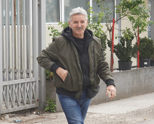 DŽIDŽU SVI ZNAMO, A OVO JE SIN BOSANCA KOGA GODINAMA JAVNOST NIJE VIDELA Pričalo se da maltretira oca, a evo šta je ISTINA