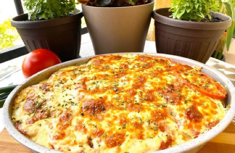 ZAPEČENA PILETINA SA JOGURTOM I KAČKAVALJEM Slasno jelo u pravoj eksploziji ukusa, bićete oduševljeni