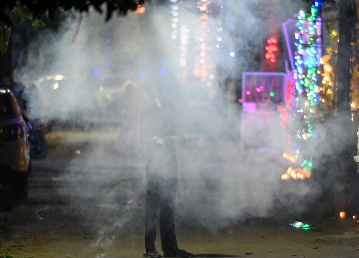 MALO SE IGRALI SA PIROTEHNIKOM PA POVREDILI ŽENU  Projektil pogodio žrtvu dok je bila na terasi