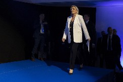 NOVA PODRŠKA ZA MARIN LE PEN Uspeh ili neuspeh političara određuje narod na izborima