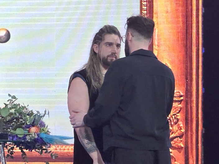 HITNO NAPUSTIO BEOGRAD, TRAŽIO POMOĆ OD NADLEŽNIH! Princ se prijavio za Evroviziju, pa naišao na neviđeni problem! (FOTO)