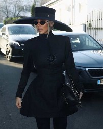 OVO SU BRAĆA JELENE KARLEUŠE Postoji samo jedna zajednička fotografija, iznenadićete se kada vidite na koga liče!