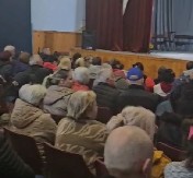 NAROD JE USTAO! Ljudima je dosta terora blokadera, roditelji iz Omoljice doveli školu u red: Dovodite ljude iz Pančeva da brane našoj deci da se školuju! (VIDEO)