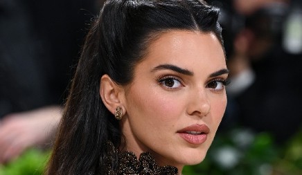 MALI TRIK ZA LEPŠE LICE Podmladite se uz samo par koraka, Srpkinje obožavaju ovu tehniku, a evo i zašto