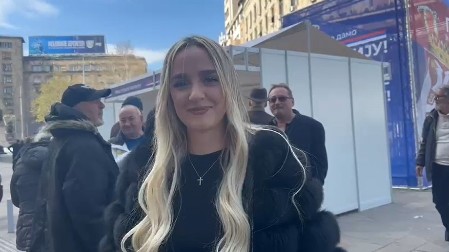 MLADI SVE VIŠE PRISTUPAJU POKRETU: "On vodi u bolju budućnost"