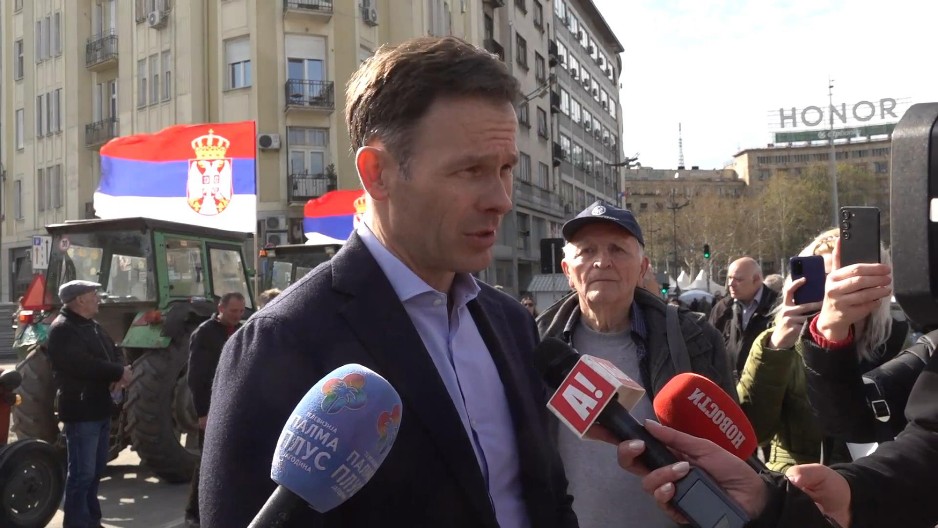 SINIŠA MALI ZA ALO! "Ne želimo slike terorizma i nasilja, pozivamo građane da pokažu da im je Srbija u srcu!"