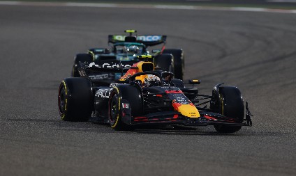 JEZIVA SCENA NA STAZI FORMULE 1 Legendarni vozač imao ozbiljnih problema, tragedija izbegnuta za dlaku (VIDEO)