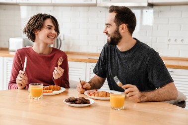 DODAJTE 2 STVARI U OMLET Prepune su korisnih sastojaka, a ne opterećuju želudac, bićete siti čitav dan