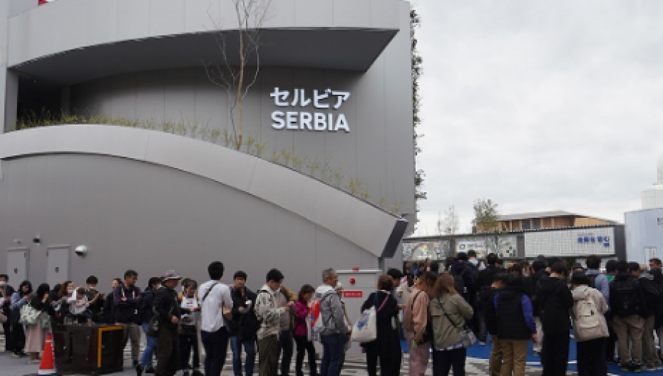 STRANCI ČEKAJU U REDOVIMA DA POSETE PAVILJON SRBIJE NA EKSPU 2025! Ministar Mali: Osaka je danas centar sveta, kao što će Beograd biti 2027. godine! (FOTO)