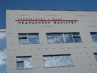 ODSVIRAN KRAJ BLOKADE! Na Medicinskom fakultetu u Nišu krenula danas nastava!