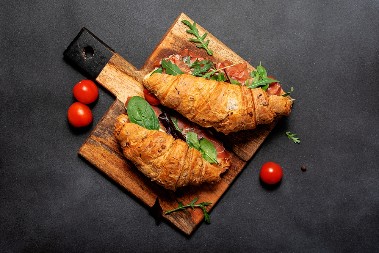 SLANI KROASANI SA SPANAĆEM ZA USKRS Drugačiji i sočni, poćiće vam voda na usta