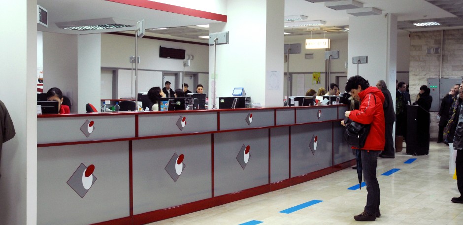 PROSEČNA PLATA 1.400 EVRA, PROSEČNA PENZIJA 650 EVRA DO 2027. GODINE  Mandatar Đuro Macut otkrio prioritet nove Vlade