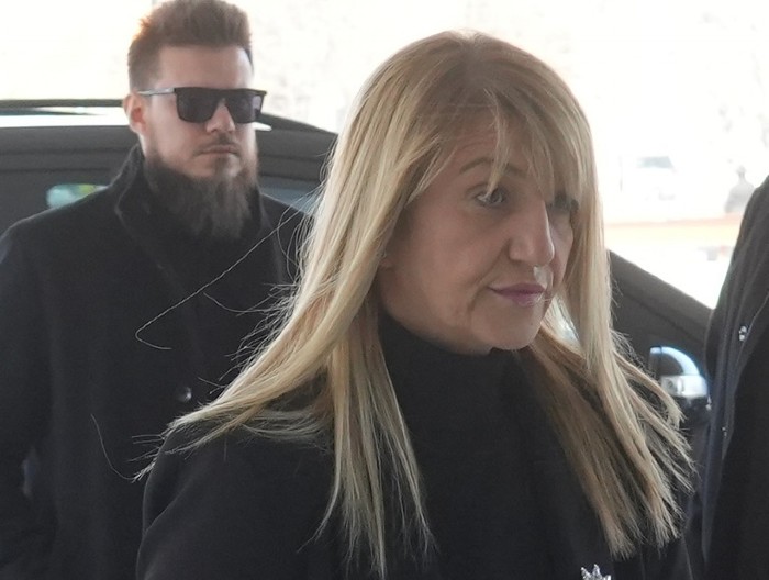 SMRTNI SLUČAJ POGODIO VESNU MILANOVIĆ Voditeljka jedva smogla snage da se oglasi, tragedija za tragedijom se niže