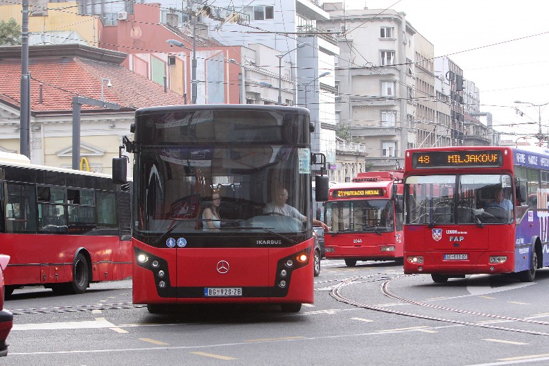 RED VOŽNJE ZA PRAZNIKE Evo kako će saobraćati prevoz u Beogradu, ali i drugim gradovima! IZMENE OD DANAS