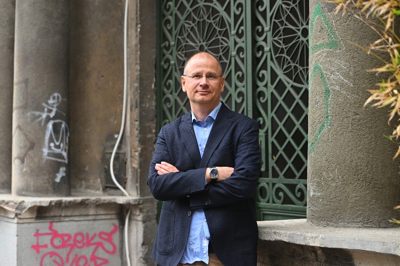 STANITE KADA JOŠ NISTE SASVIM SITI Doktor otkriva kako da izbegnemo prejedanje tokom praznika