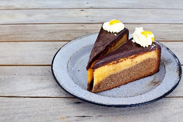 JAFA KOLAČ Osvežavajući desert koji budi sva čula, u sočnom spoju sa pomorandžom