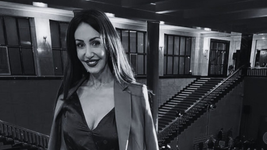 DANIELA BORAČEVA ISPRAĆENA NA VEČNI POČINAK Uplakana ćerka grli majčinu sliku, bolne scene na groblju!