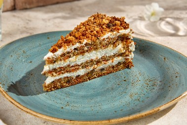 BRZI KOLAČ SA ŠARGAREPOM Uspeva i početnicima, a pravi je raj za nepca