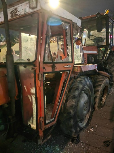 Mladić sklopio sporazum sa tužilaštvom i priznao da je oštetio traktore kod Pionirskog parka