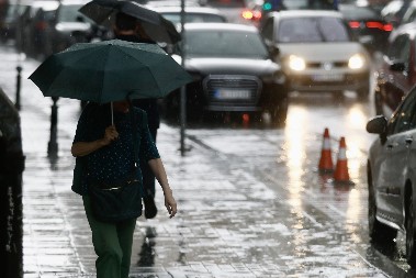 HITNO UPOZORENJE RHMZ Na Beograd će se sručiti grad uskoro!