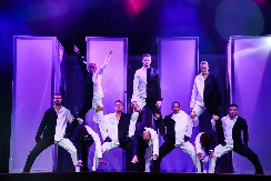 JEDINSTVENA MUZIČKA KOMEDIJA NA POZORIŠNOJ SCENI REGIONA Ne propustite mjuzikl „Pogledaj dom svoj anđele“ u Teatru Odeon!