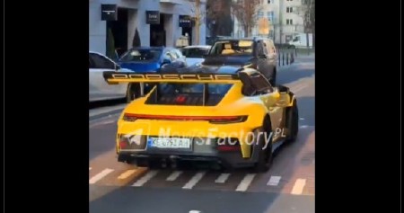 RAZOTKRIVEN SKANDAL, KO OVO PLAĆA? Pogledajte kakva besna kola voze Ukrajinci! Sve pršti od luksuza (VIDEO)