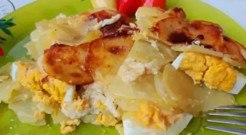 SOČNA MUSAKA SA KUVANIM JAJIMA Jeftino jelo skupog ukusa koje će gurmani obožavati