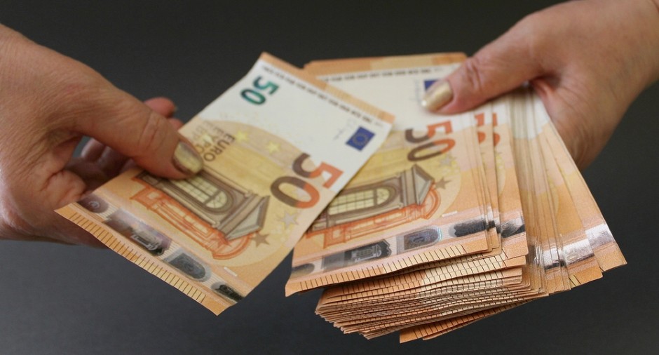 KO OSTANE BEZ POSLA DOBIJA 900 EVRA: Ovo su 3 pravila koja moraju da ispune