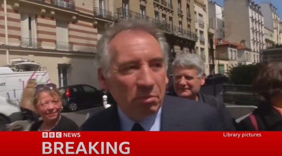 SKANDAL U FRANCUSKOJ:  Ćerka premijera zlostavljana u školi!