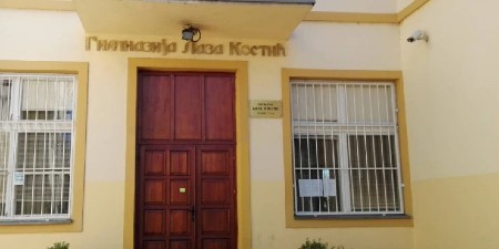 JOŠ JEDNA ŠKOLA IZAŠLA IZ BLOKADE Đaci novosadske gimnazije od ponedeljka na redovnoj nastavi!