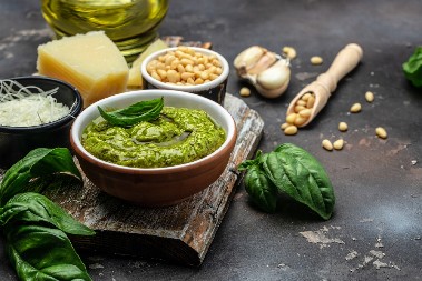 PESTO SOS Brzo se pravi, a daće šmek svakom jelu, po receptu koji treba da zapišete