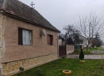 Kuća iz Rume šokirala kupce cenom: Građena pre 45 godina, evo koliko je procenjuju (FOTO)