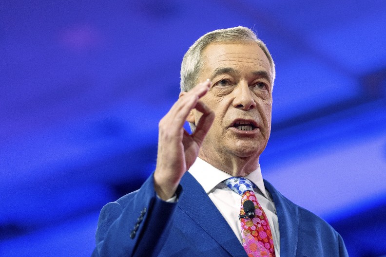 NOVI POLITIČKI LIDER U BRITANIJI? Faraž osvaja srca birača, laburisti i konzervativci beže!