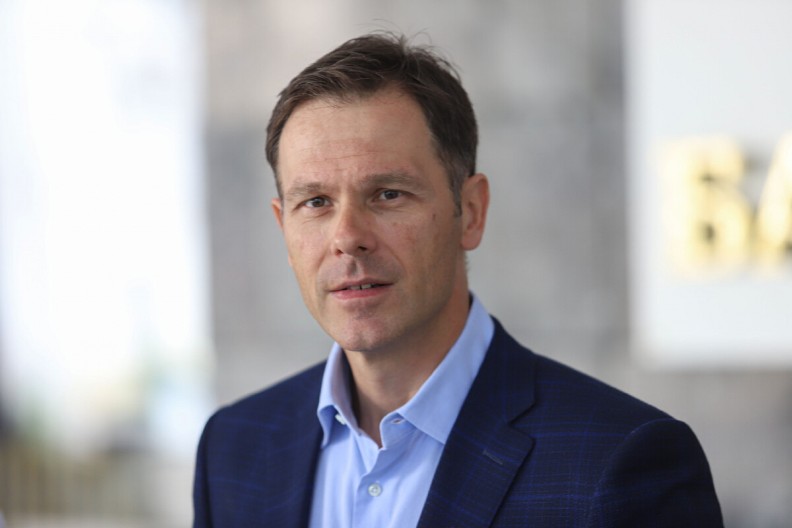 'VUČIĆ SE ZA RAZLIKU OD TEBE NE RAZMEĆE MILIONIMA' Mali poručio Đilasu: Dok je gradska kasa bila sve praznija, tvoji džepovi su bili sve puniji (FOTO)