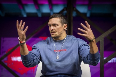 KONJ GA POGODIO PRAVO U GLAVU Usik otkrio od koga je dobio najjači udarac