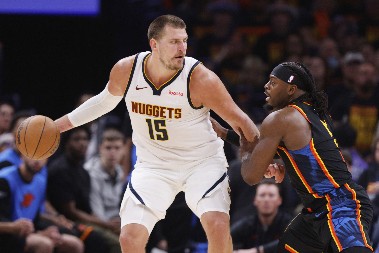 TO IH JE POKRENULO Gordon je dao trojku za pobedu, ali je Jokić ovim potezom vratio Denver u život