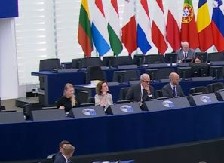 STRAŠNA BRUKA BLOKADERA U EP! Predavanje o evropskim vrednostima im drži Hrvat iz "Domovinskog pokreta"