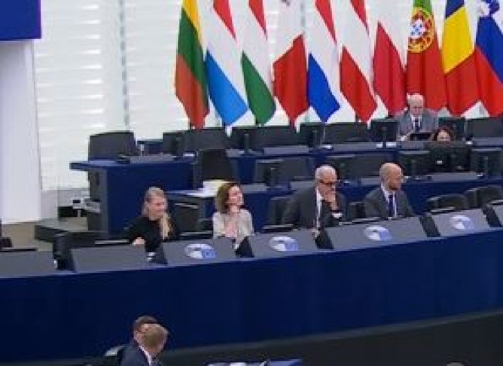 STRAŠNA BRUKA BLOKADERA U EP! Predavanje o evropskim vrednostima im drži Hrvat iz "Domovinskog pokreta"