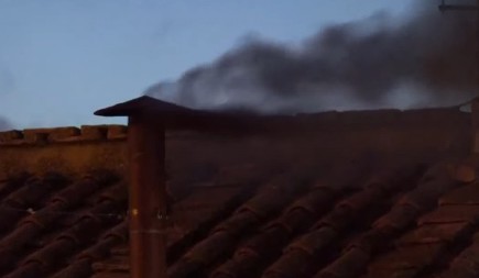 CRNI DIM IZNAD VATIKANA, PAPA NIJE IZABRAN! Potraga za duhovnim vođom Katoličke crkve se nastavlja