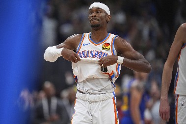 BAŠ IH JE RAZOČARAO Navijači Oklahome ostali u šoku zbog ovog poteza Šeja posle poraza od Jokićevog Denvera