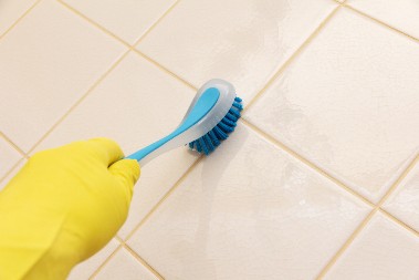 KAKO OČISTITI FUGE NA PLOČICAMA Samo nanesite ovu prirodnu mešavinu, zasijaće za minut!