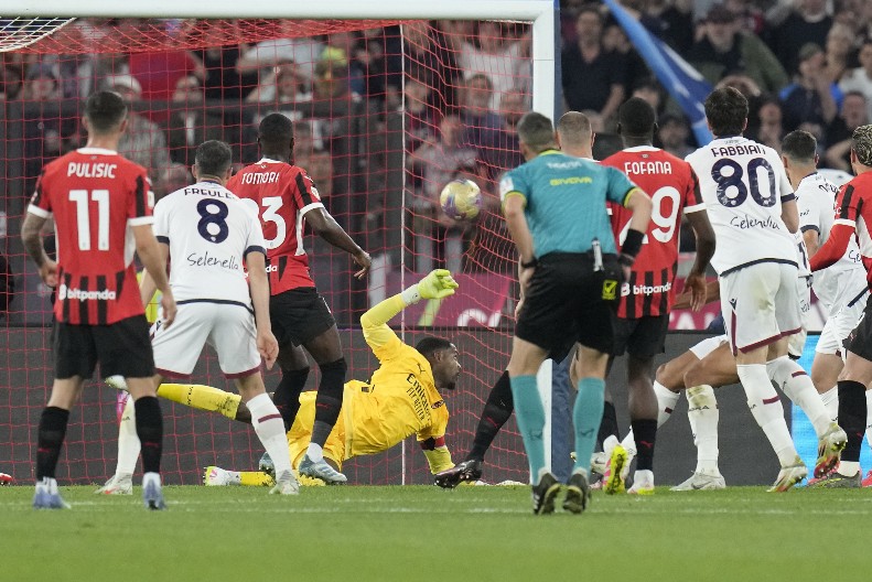 JOVIĆ I PAVLOVIĆ TUGUJU Milan ostao bez trofeja