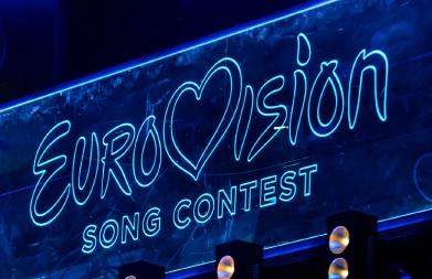 VEČERAS DRUGO POLUFINALE EVROVIZIJE 2025 - PROMENA PREKO NOĆI Princ iz Vranja se bori za finale – evo šta nas sve čeka